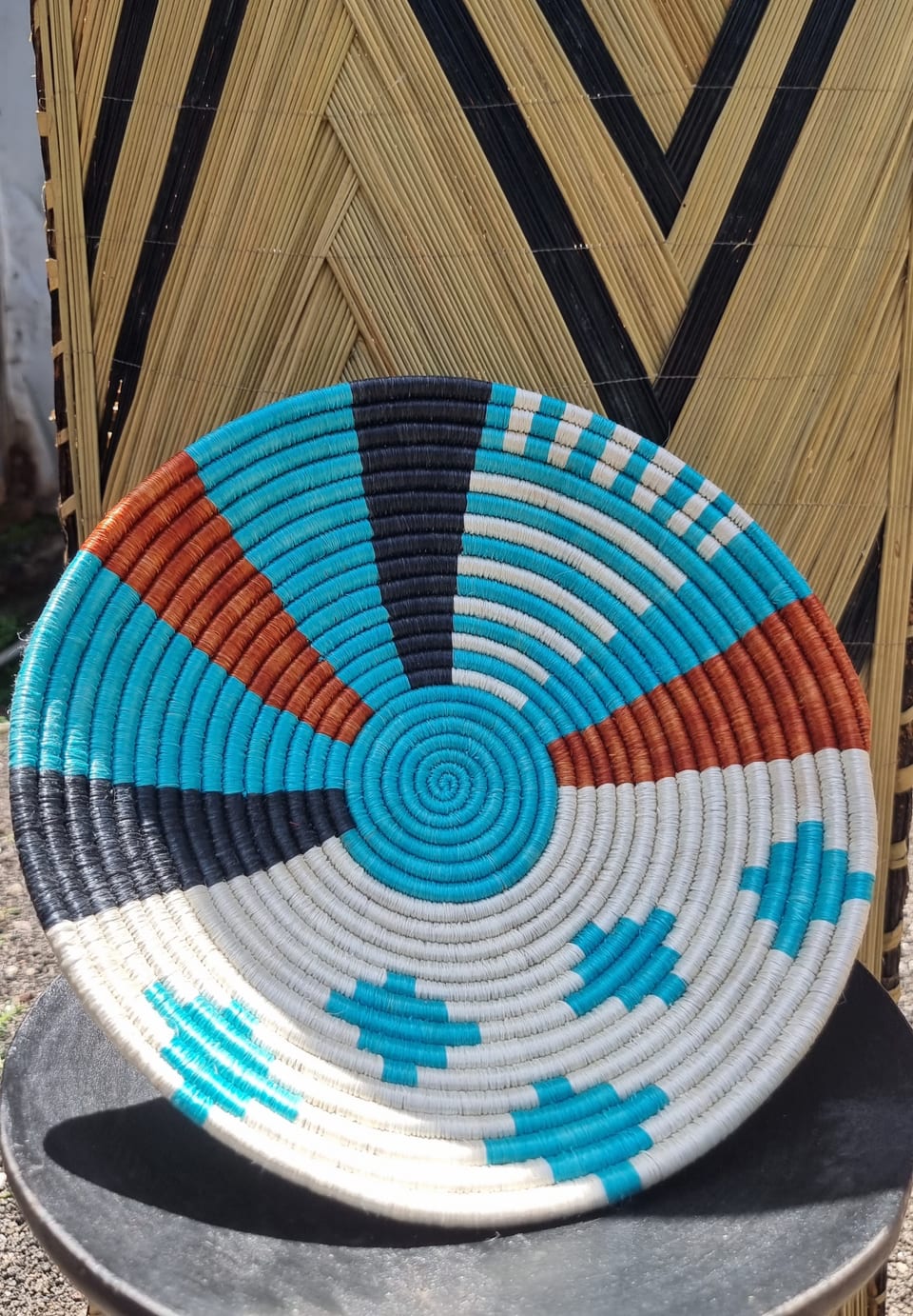 Handicrafts and art at African Art Gallery, Gisenyi
