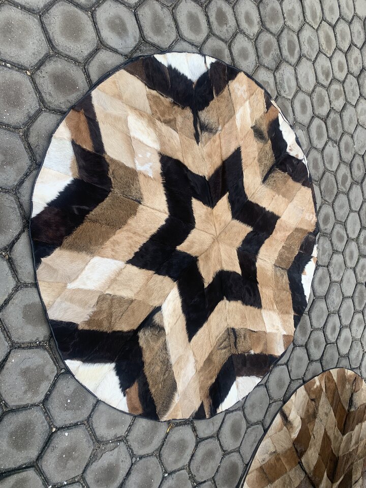 Handicrafts and art at African Art Gallery, Gisenyi